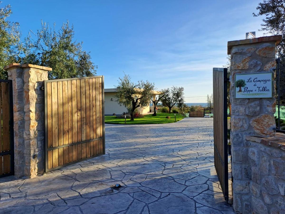 La Campagna Di Peppe E Tullia Bed & Breakfast Formia Bagian luar foto